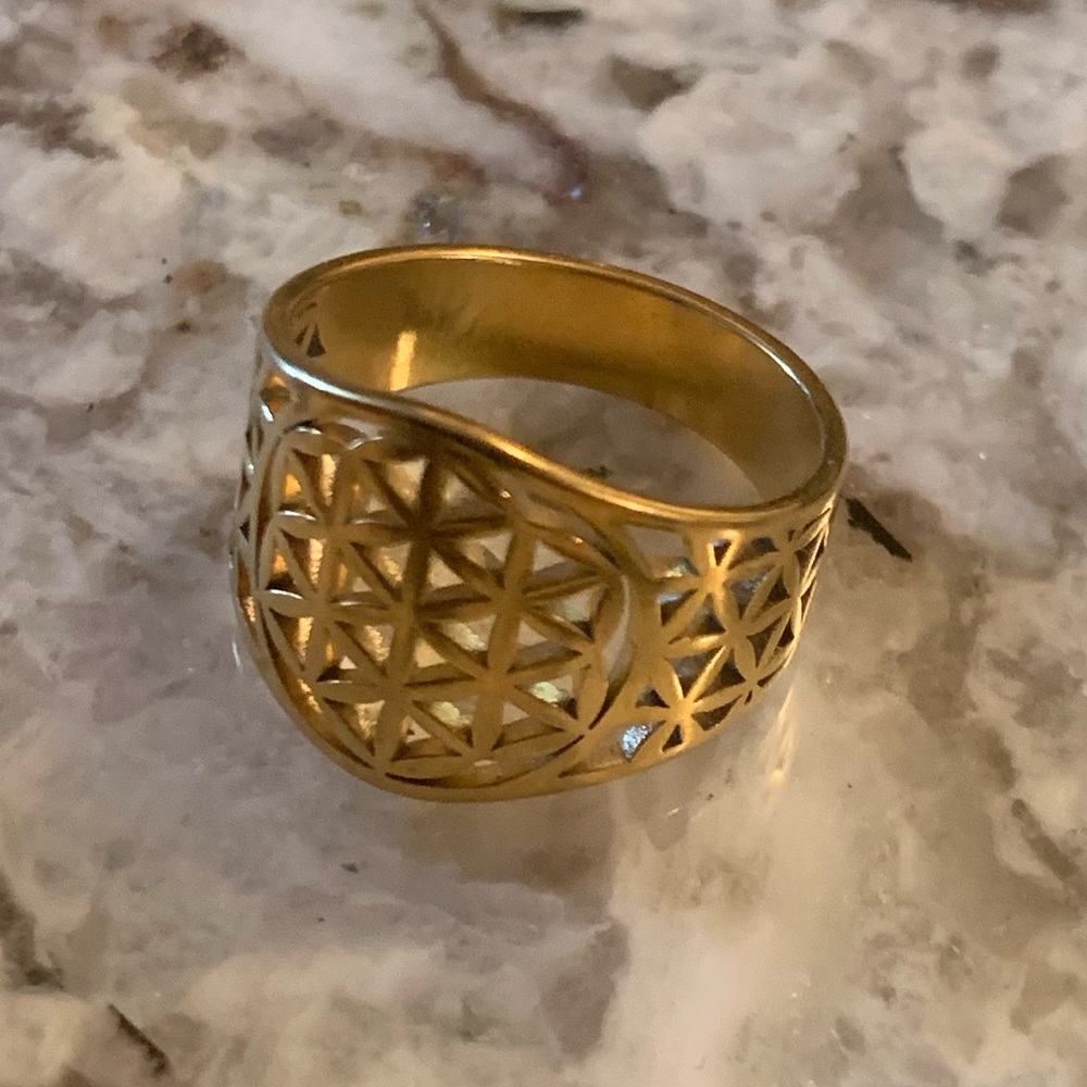 Vintage Gold Plated Flower of Life Ring, Stainless Steel, Approx. Size 7